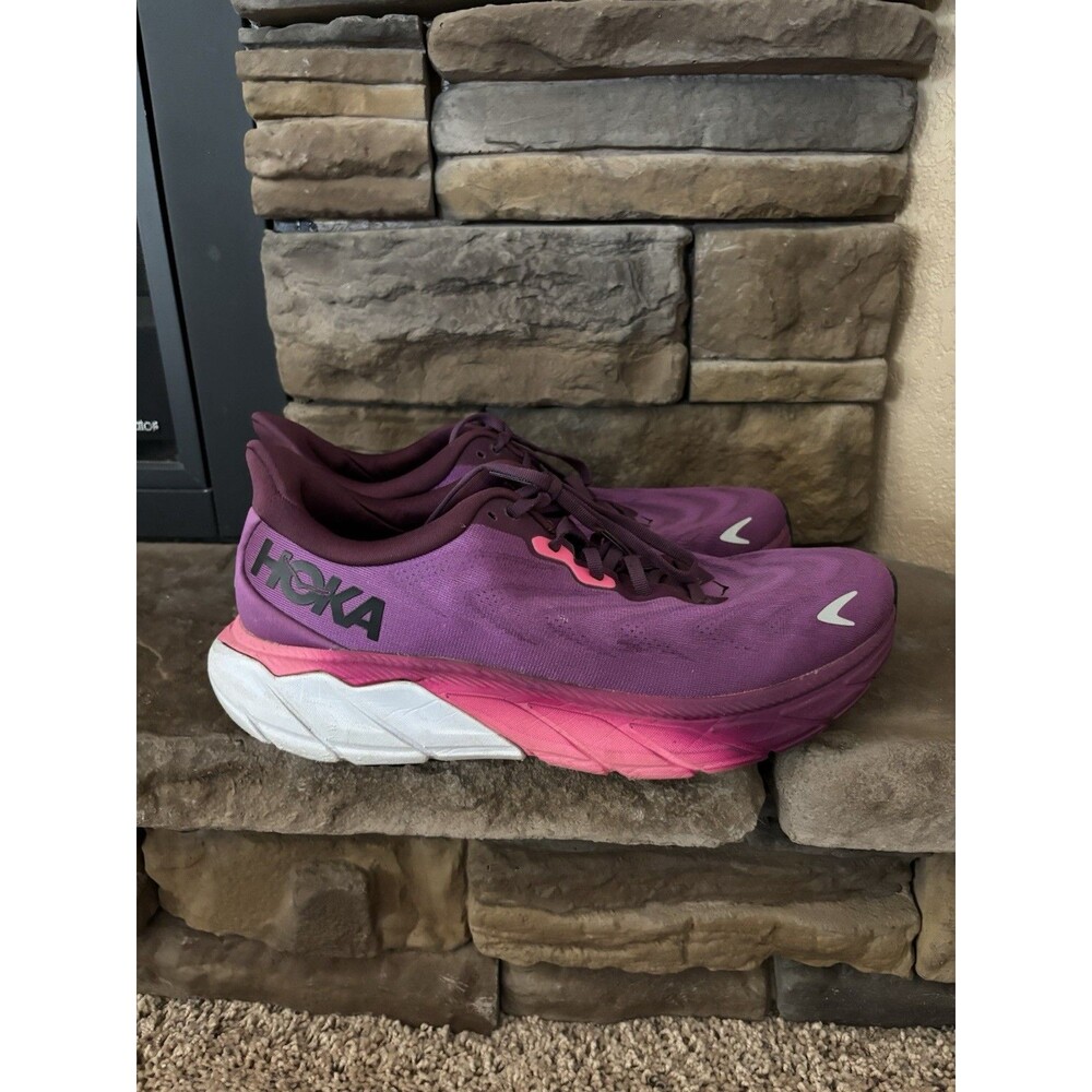 Size 11B - Hoka One One HOKA Arahi 6 Festival Fuchsia Women’s